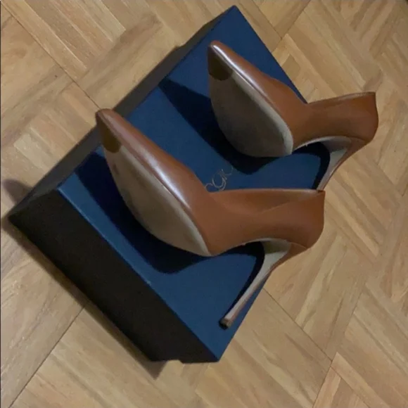 Sergio Rossi Godiva Pumps - Picture 6 of 6